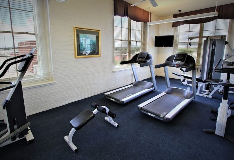 Отель At Old Town