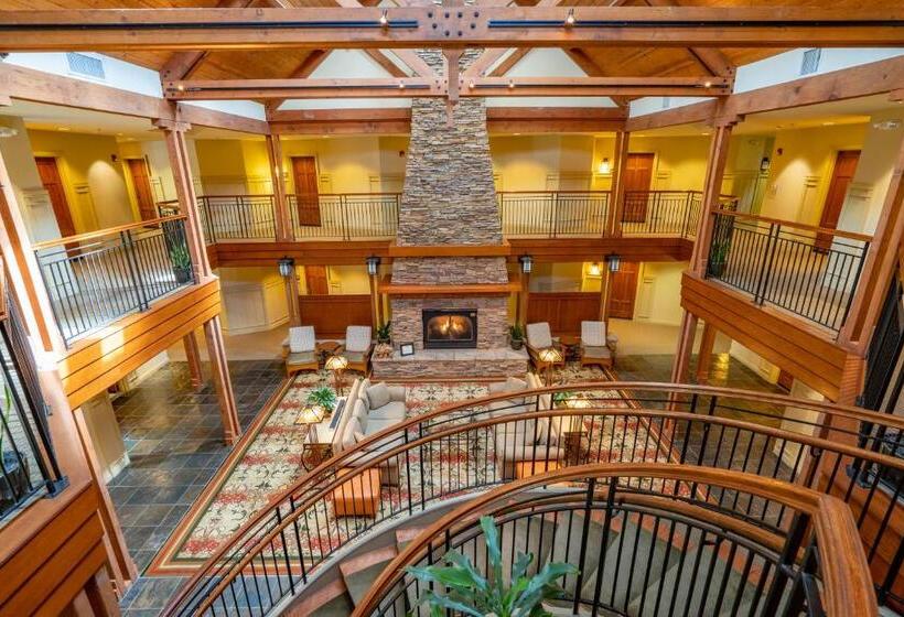 فندق Avila Village Inn