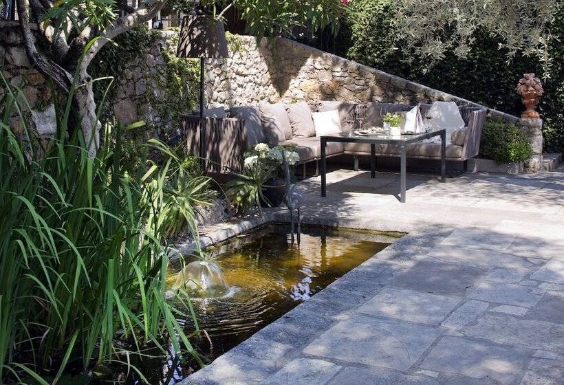 בית מלון כפרי Bastide Saint Antoine  Relais & Chateaux