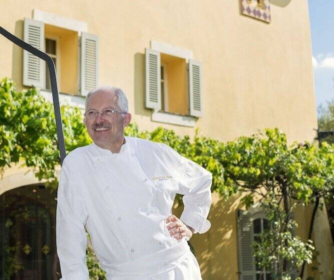 هتل Bastide Saint Antoine  Relais & Chateaux