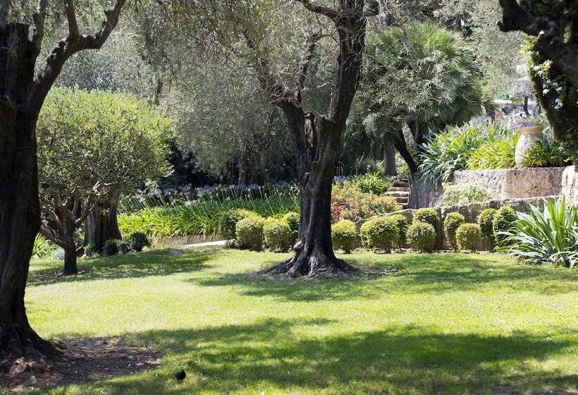 בית מלון כפרי Bastide Saint Antoine  Relais & Chateaux