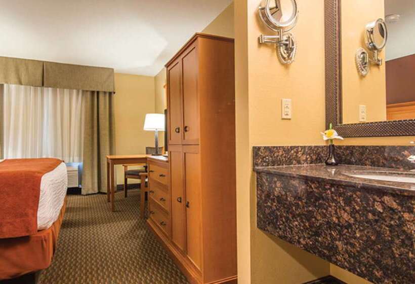 Best Western Plus Deer Park Hotel And Suites