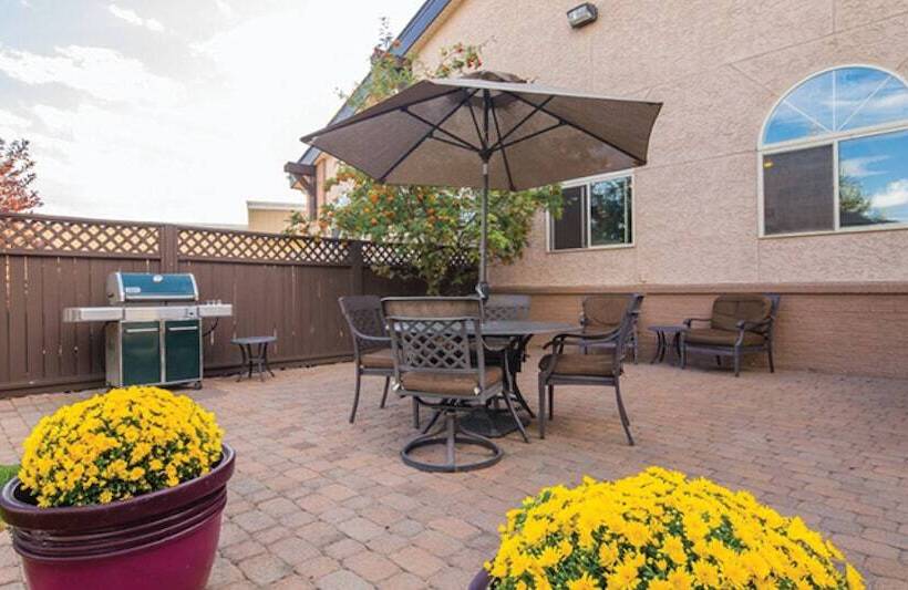 Best Western Plus Deer Park Hotel And Suites