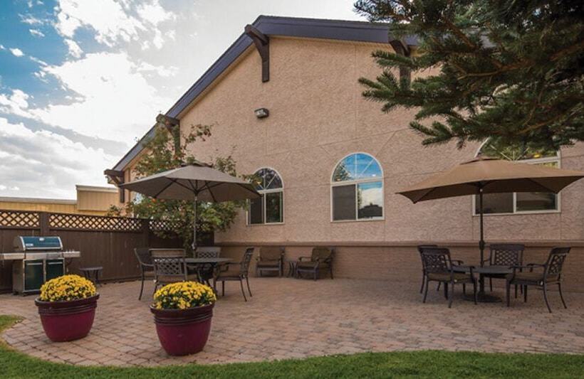 Best Western Plus Deer Park Hotel And Suites