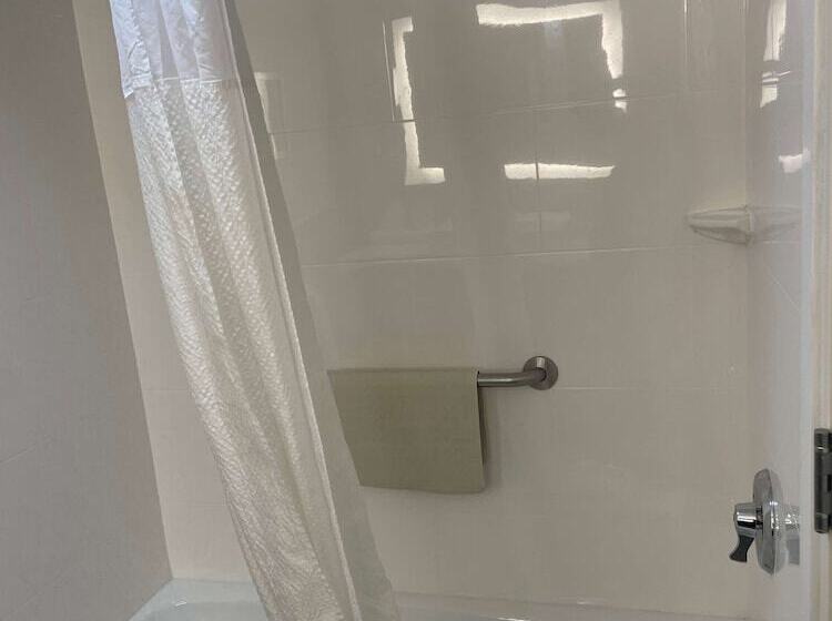 هتل Best Western Plus Mcallen Airport