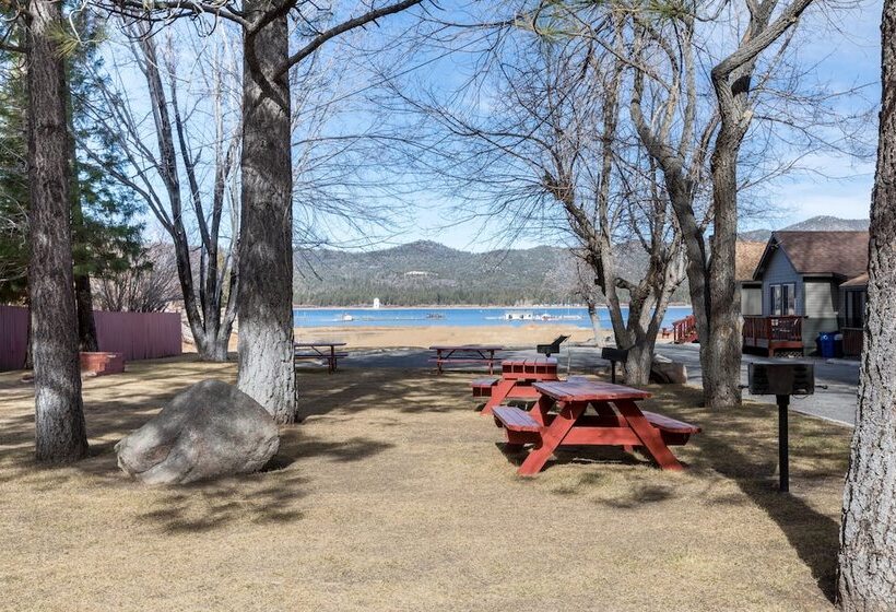 호텔 Big Bear Frontier