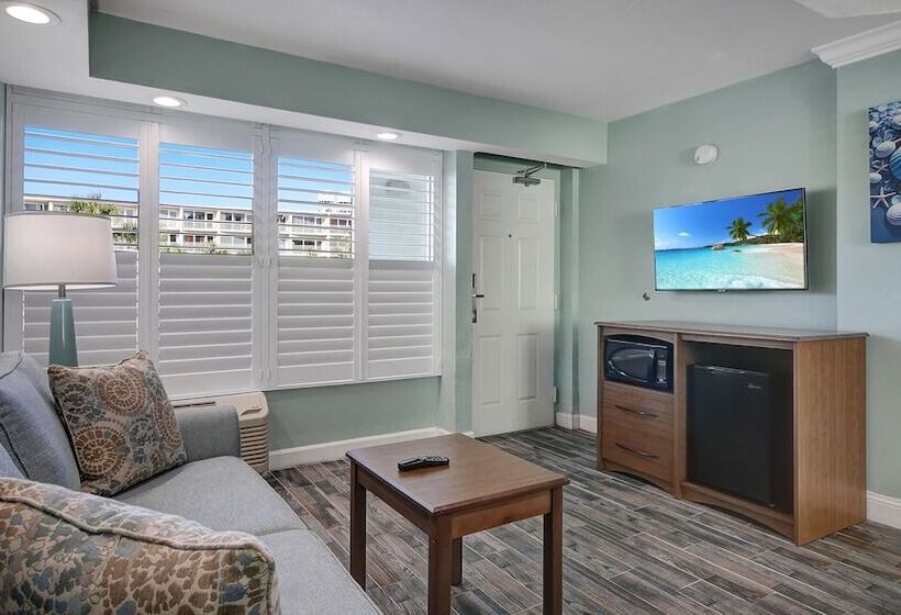 فندق Boardwalk Inn And Suites