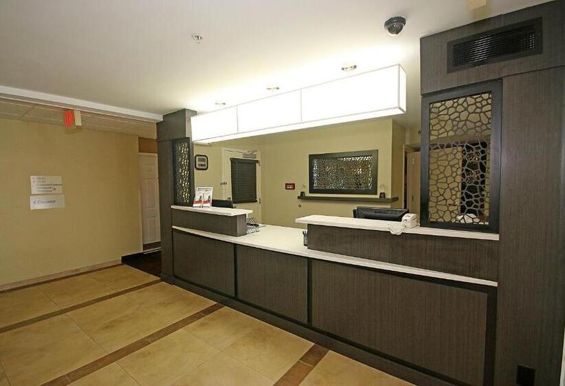 호텔 Candlewood Suites Newport News Yorktown, An Ihg