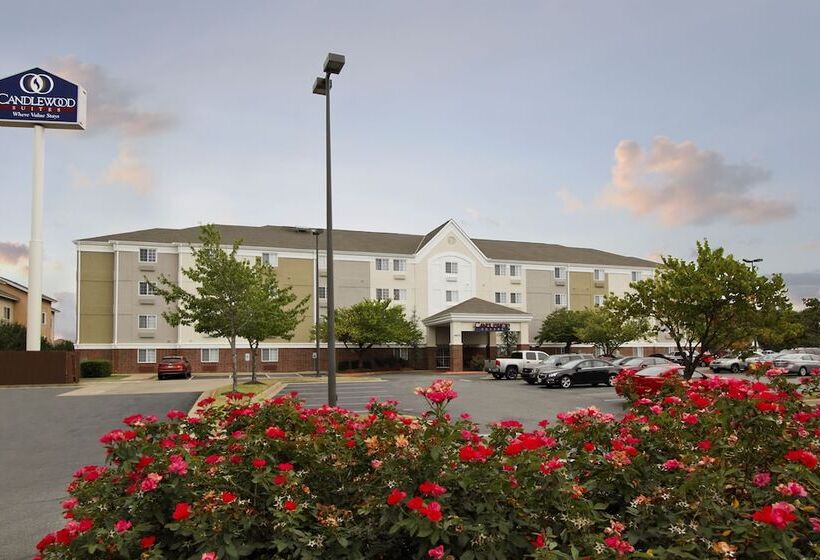 Отель Candlewood Suites Rogers Bentonville, An Ihg