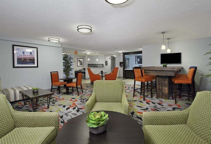 Отель Candlewood Suites Rogers Bentonville, An Ihg