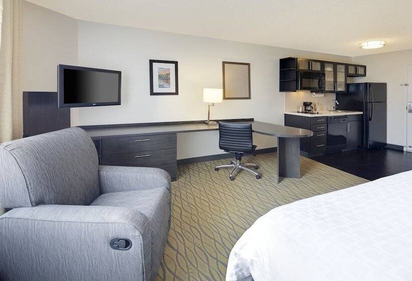 Отель Candlewood Suites Rogers Bentonville, An Ihg