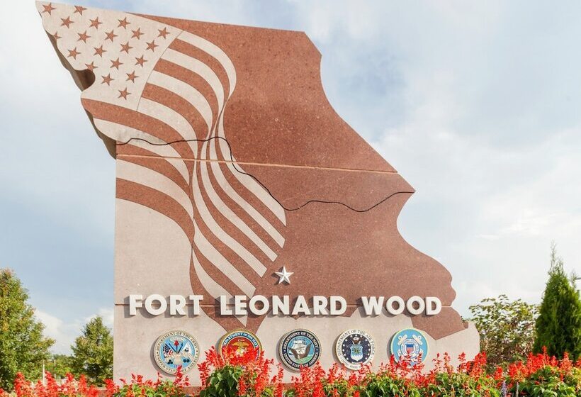 فندق Candlewood Suites St. Robert, An Ihg