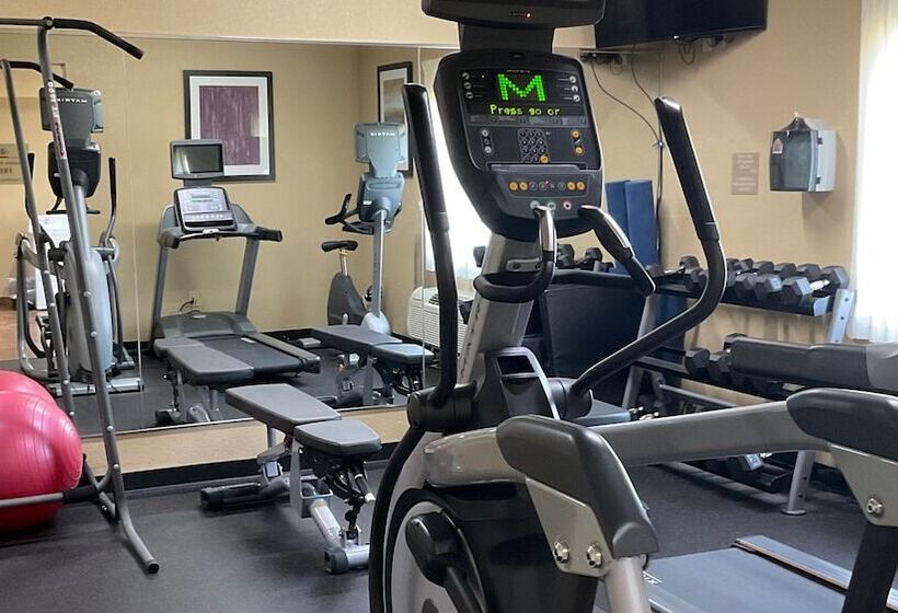 فندق Candlewood Suites St. Robert, An Ihg