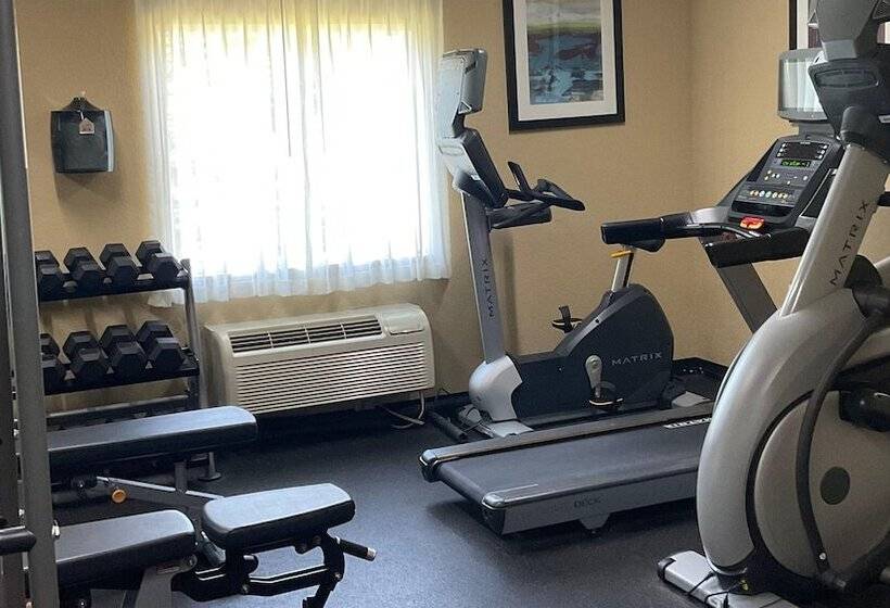 فندق Candlewood Suites St. Robert, An Ihg