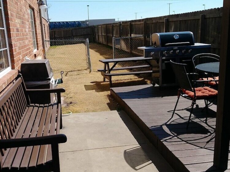 فندق Affordable Suites Of America Tulsa