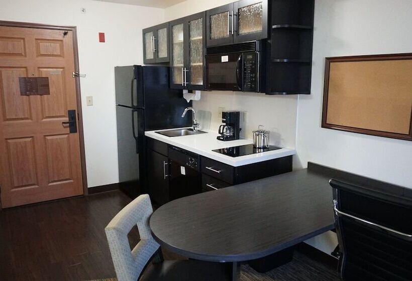 فندق Affordable Suites Of America Tulsa