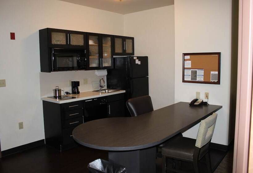 فندق Affordable Suites Of America Tulsa