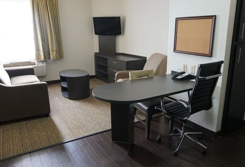 فندق Affordable Suites Of America Tulsa