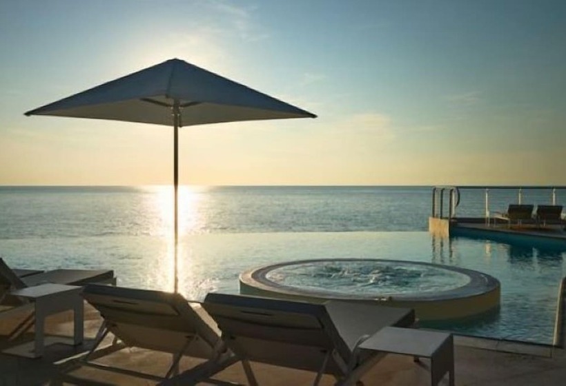 בית מלון כפרי Cap Estel