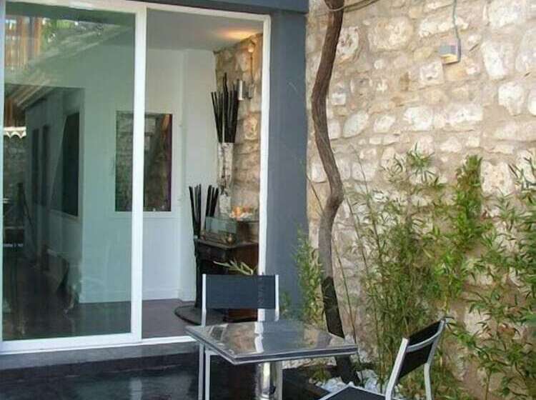 Отель Carmen Boutique