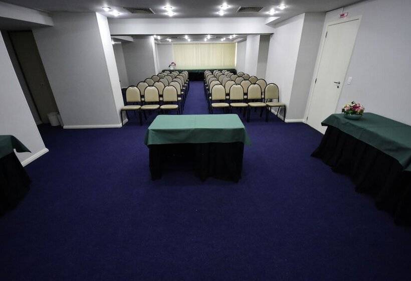 Central Park Hotel By Bourbon