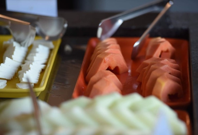 Central Park Hotel By Bourbon