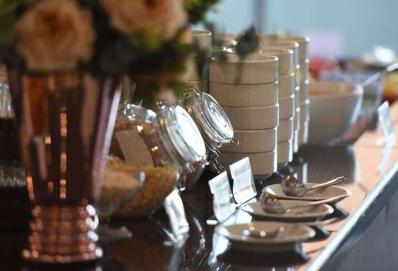 Central Park Hotel By Bourbon