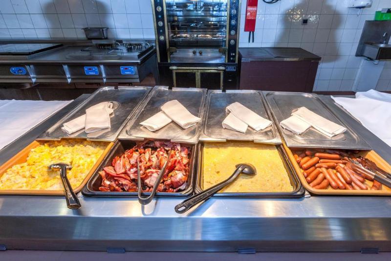 Отель Club Marina Viva