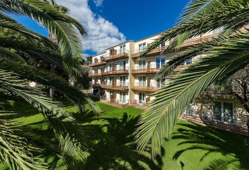 Отель Club Marina Viva