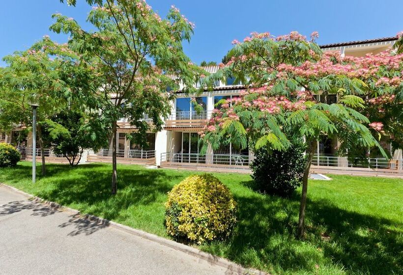 Отель Club Marina Viva