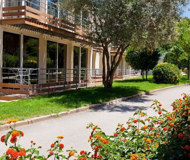 Отель Club Marina Viva