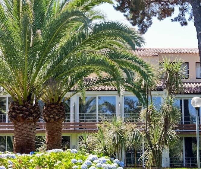 Отель Club Marina Viva