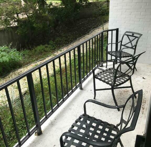 ホテル Cohasset Harbor Resort