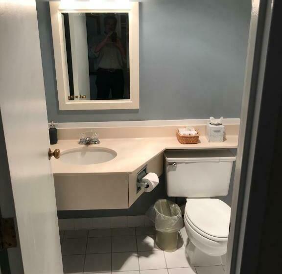 ホテル Cohasset Harbor Resort