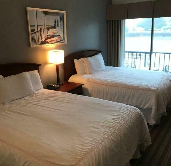 ホテル Cohasset Harbor Resort