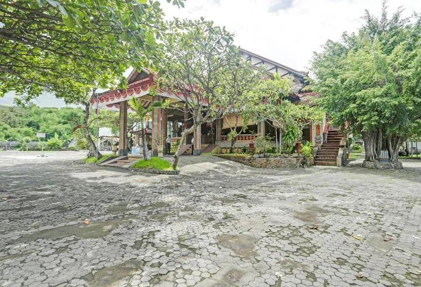 בית מלון כפרי Collection O 90805 Aditya Beach Resort And Spa