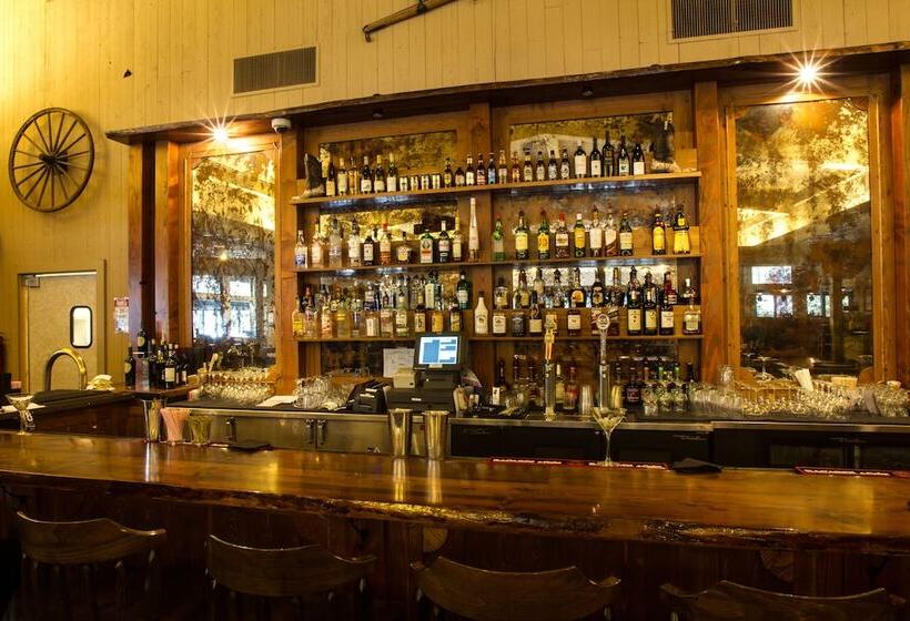 فندق Colter Bay Village