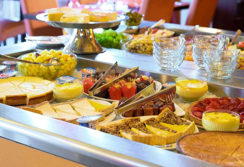 Fh Confort Hotel Orléans Co Met