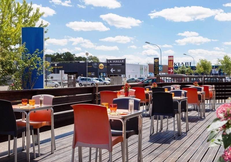 Fh Confort Hotel Orléans Co Met