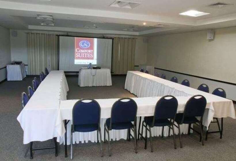 Отель Comfort Suites Londrina