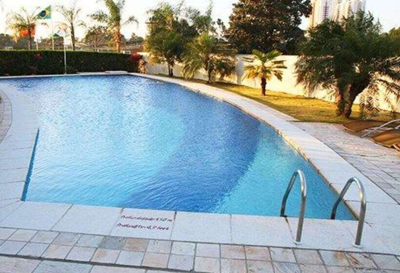 Отель Comfort Suites Londrina