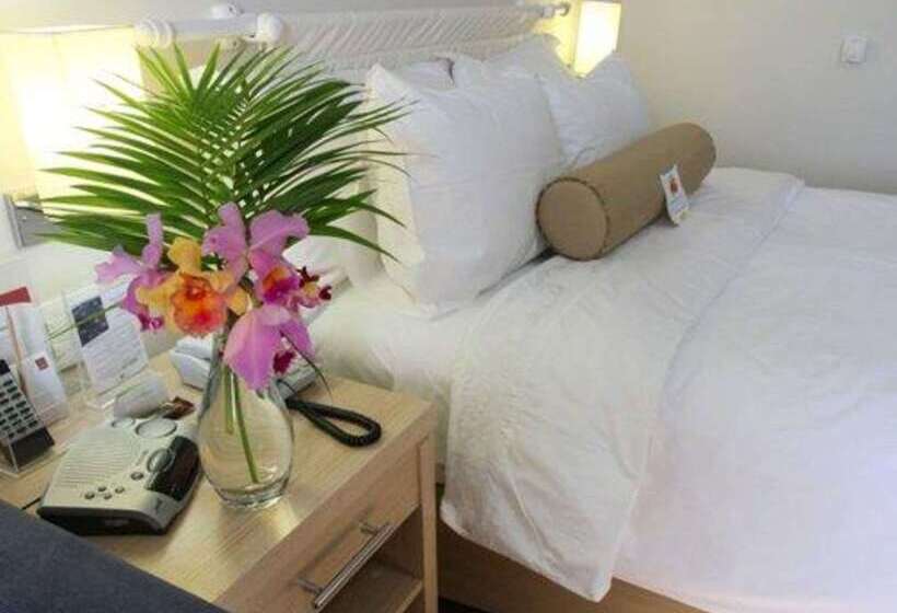 Отель Comfort Suites Londrina