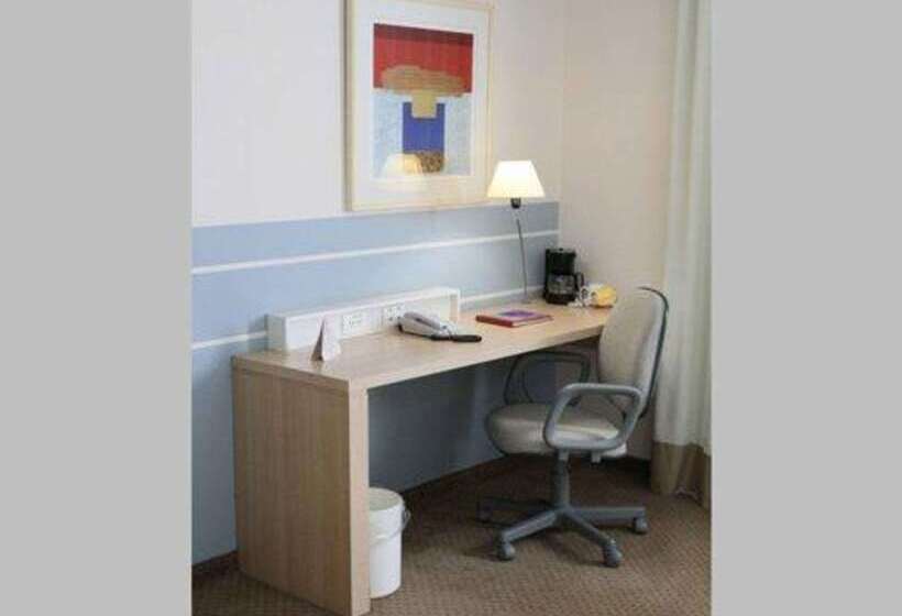 Отель Comfort Suites Londrina