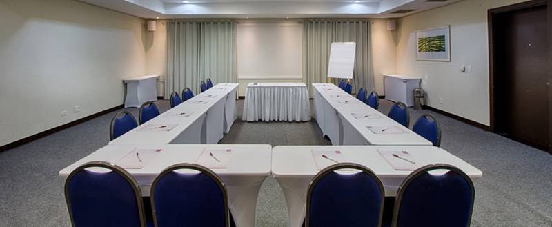 Отель Comfort Suites Londrina