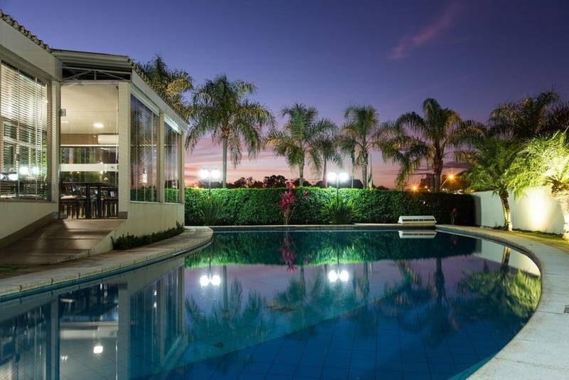 Отель Comfort Suites Londrina