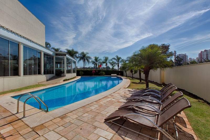 Отель Comfort Suites Londrina