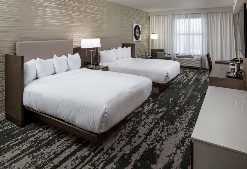 فندق Doubletree By Hilton Boston Logan Airport Chelsea