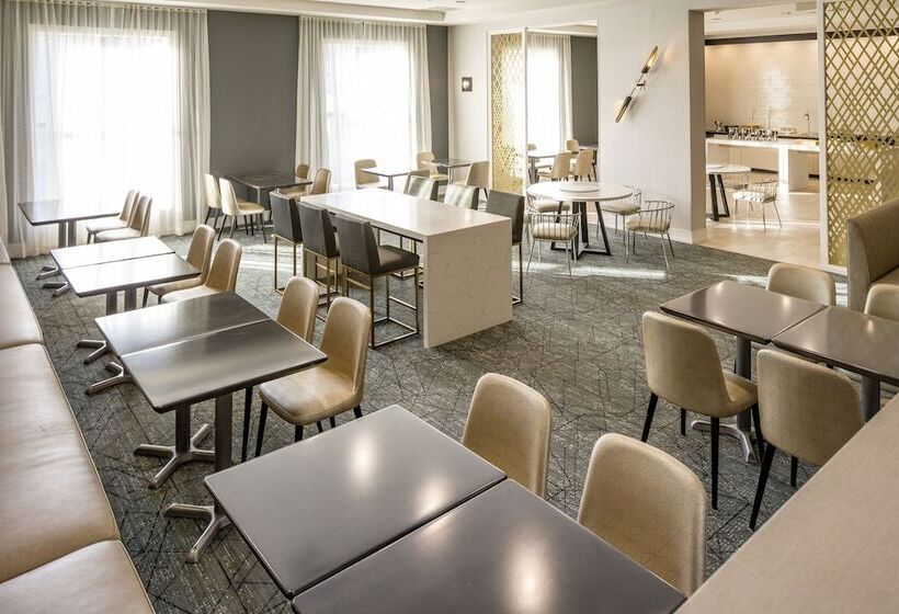 בית מלון כפרי Doubletree By Hilton Boston Logan Airport Chelsea