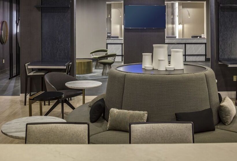 فندق Doubletree By Hilton Boston Logan Airport Chelsea