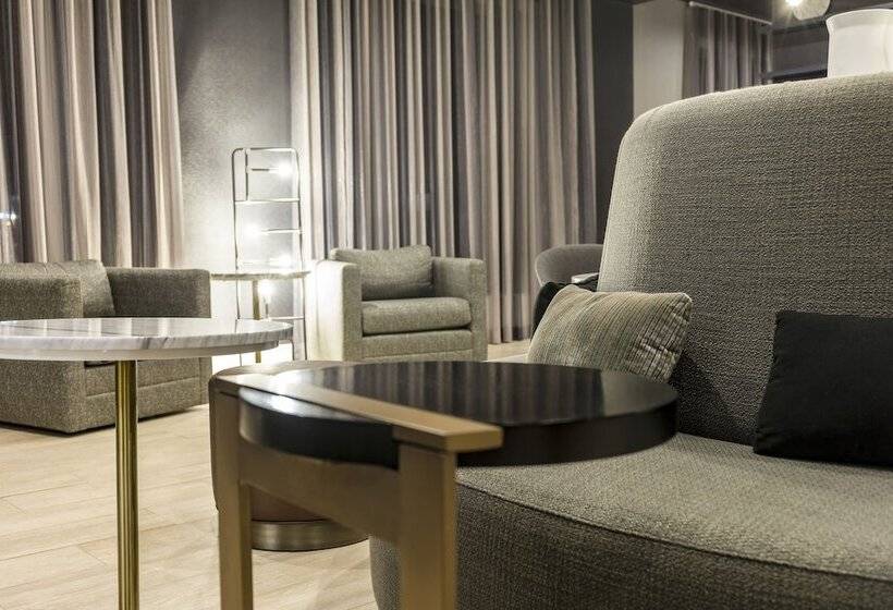 فندق Doubletree By Hilton Boston Logan Airport Chelsea